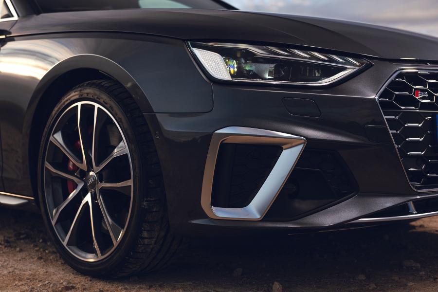 Детали экстерьера Audi S4 Sedan TDI (B9) 2019 года  (UK) (фото 17 из 27)